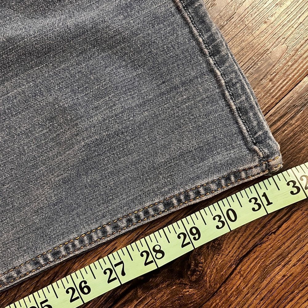 Hollister Women's Denim Jeans with Logo - Picture 6 of 8